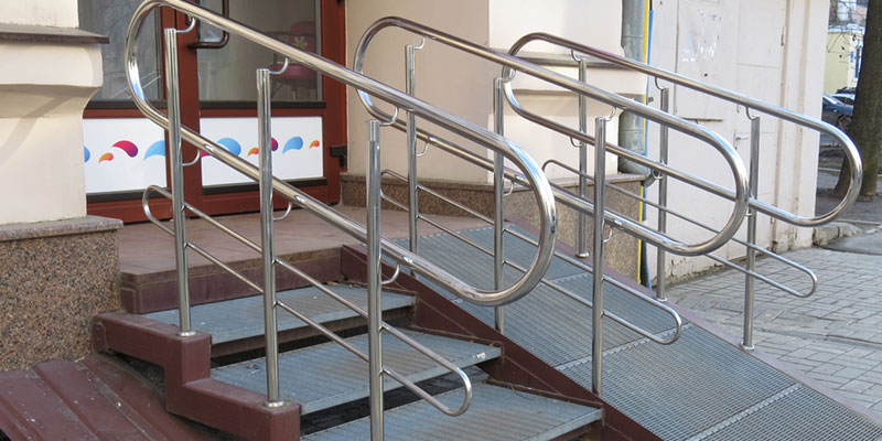 all ramps must be equipped with handrails on both sides