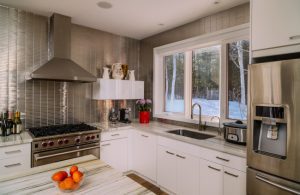 Why Stainless Steel Backsplashes are Great for Any Kitchen